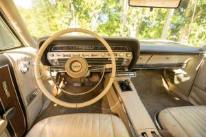 Ford Country Squire Station Wagon 428 1967 года 